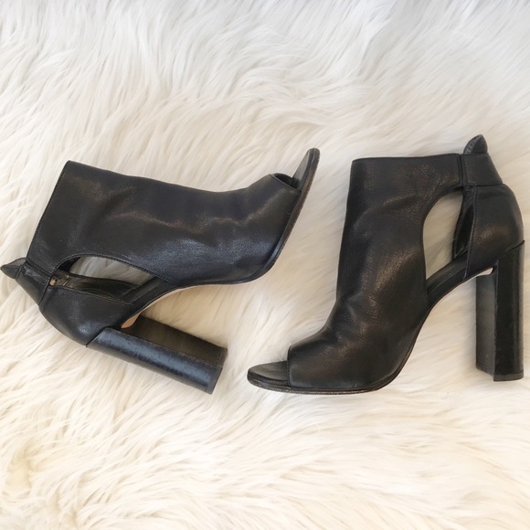 Stuart Weitzman Shoes - Stuart Weitzman Opendoor Nappa Peep-toe Booties